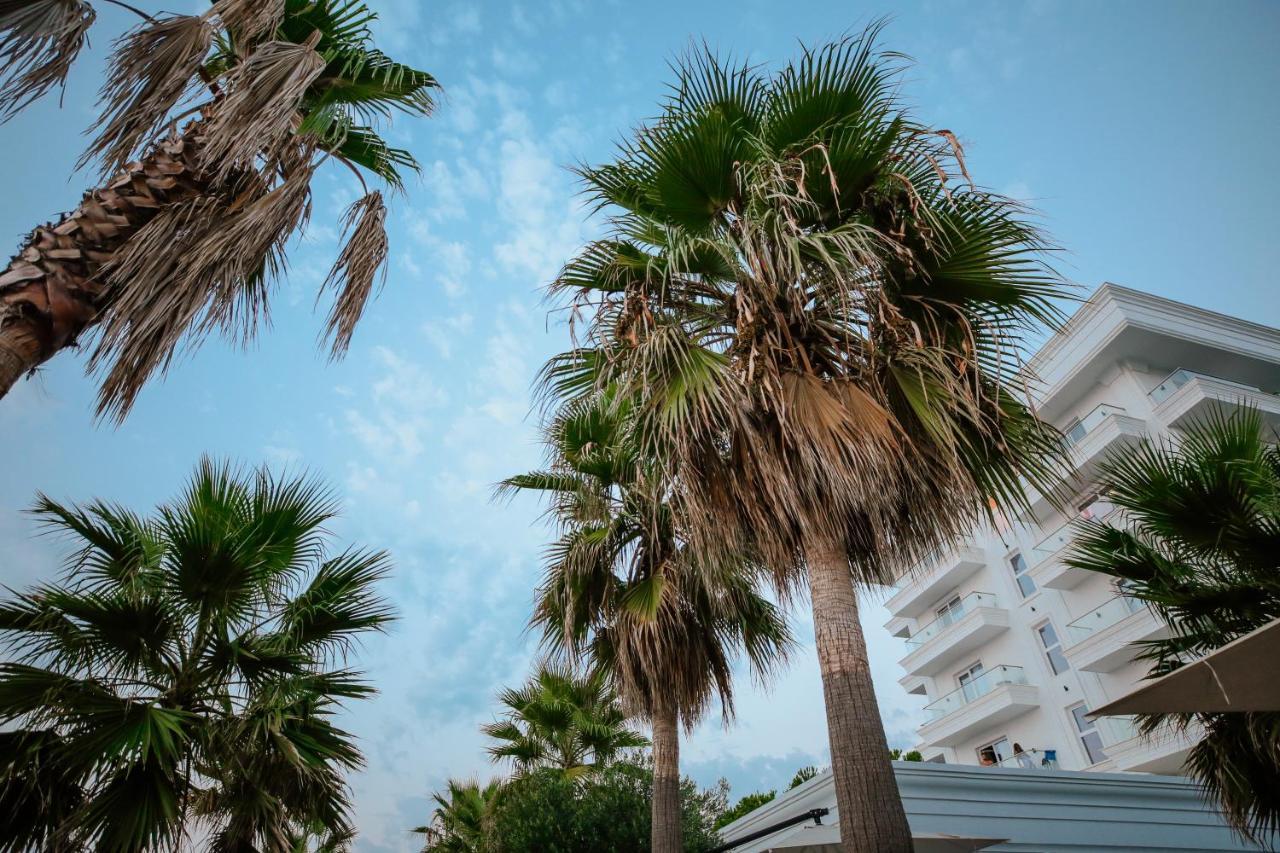Klajdi Resort & Spa Golem  Luaran gambar Palm trees in Rhodes